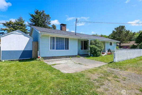 220 Grand Army Street, Westport, WA 98595