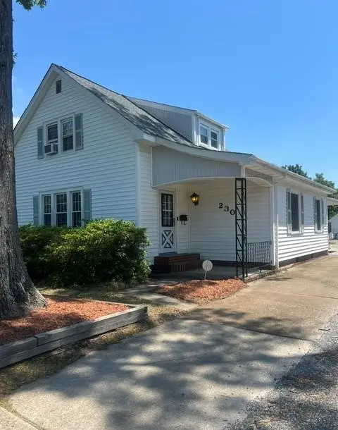 230 Hampton Roads Avenue, Hampton, VA 23661 - #3