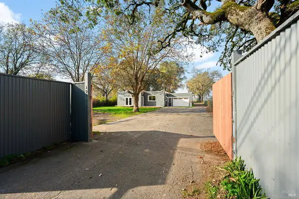 1979 Ludwig Avenue, Santa Rosa, CA 95407