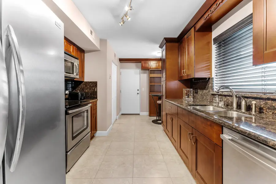 6300 NW 2nd Avenue #201, Boca Raton, FL 33487 - Image #2