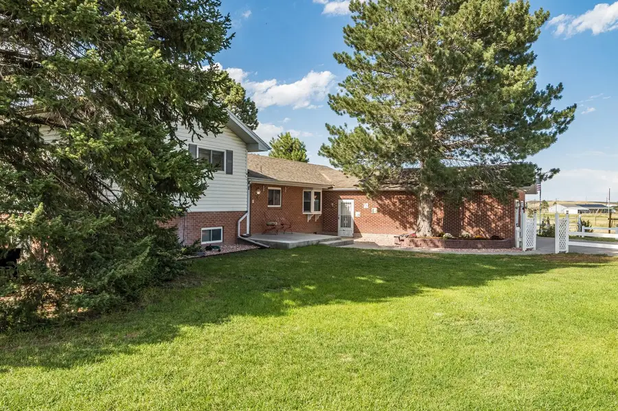 726 Pearl Ct, Cheyenne, WY 82009 - Image #2