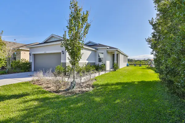 10546 Medford Lake Dr, Riverview, FL 33578