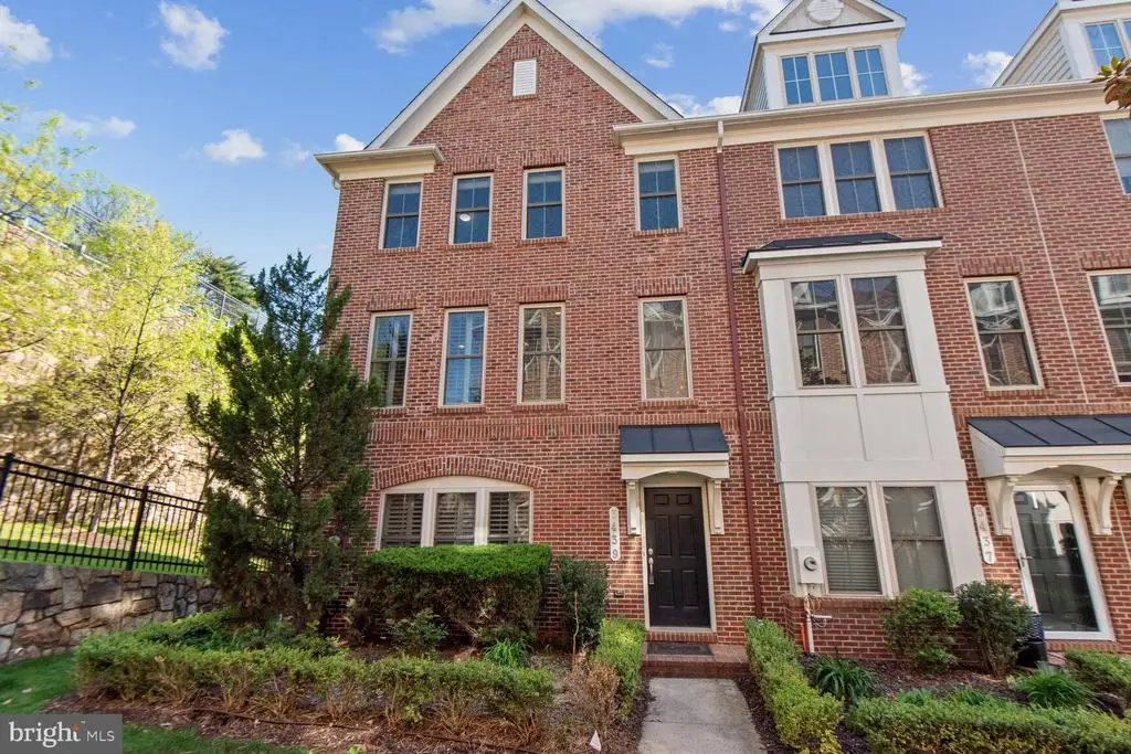 3439 S Kemper Road, Arlington, VA 22206 - #1