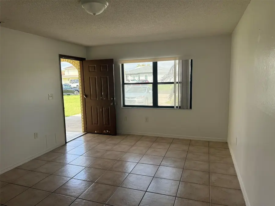 638 Royalty Court, Kissimmee, FL 34758 - #3