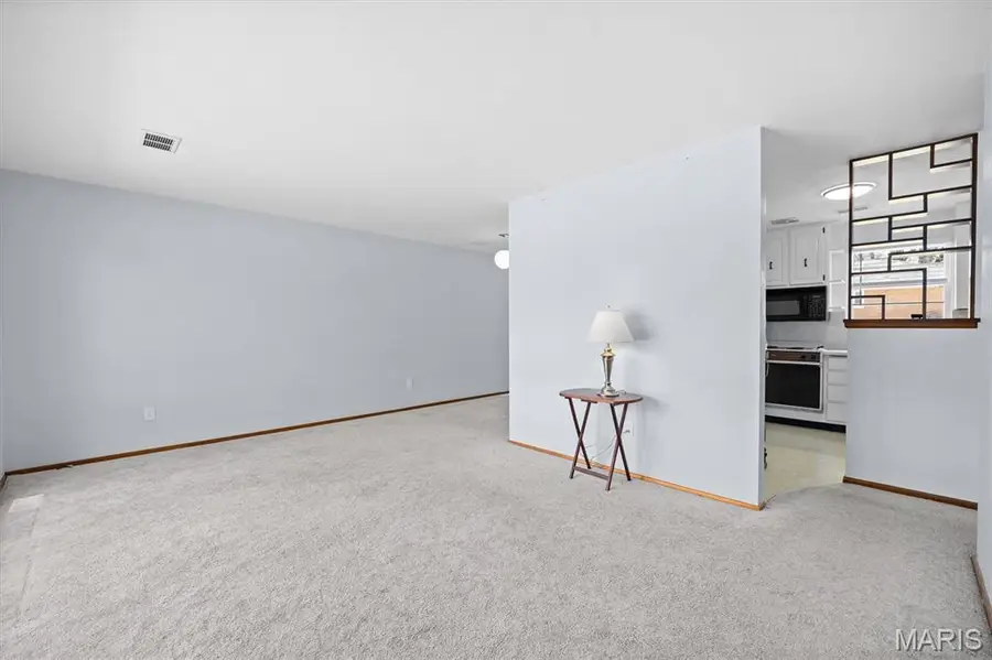 628 Roanoke Drive, Edwardsville, IL 62025 - #3