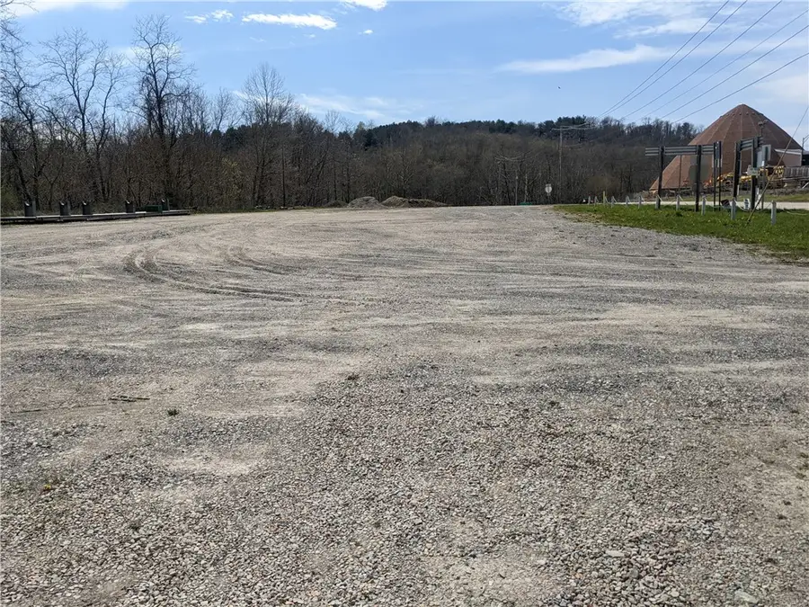 1099 Jolly School Rd, Washington, PA 15301 - #2