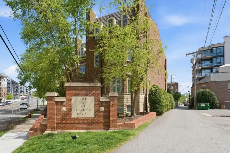 214 31st Ave N, Nashville, TN 37203 - #3