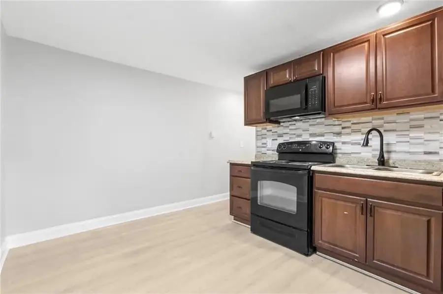 30 Victoria Street, Providence, RI 02909 - #2