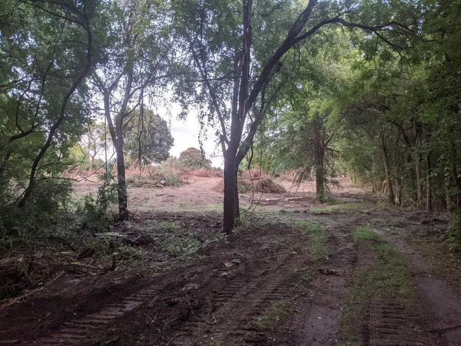 7650 Larson Avenue, Kansas City, MO 64138 - #2