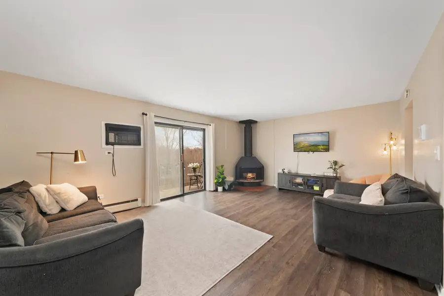 124 E Bailey Road , J, Naperville, IL 60565 - Image #2