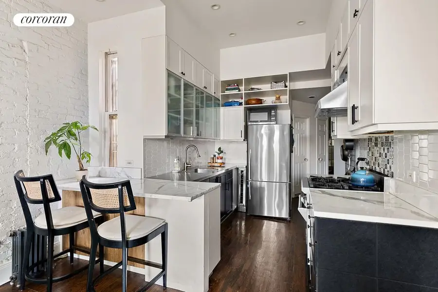 654 Carroll Street #4L, Brooklyn, NY 11215 - #3
