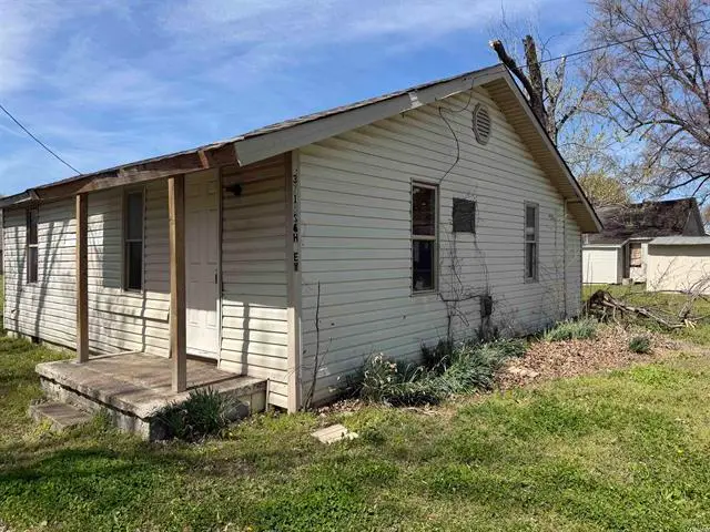 3718 Schley Street, Jonesboro, AR 72404 - #2