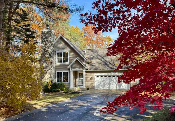 2339 Forest Trail Circle, Fennville, MI 49408