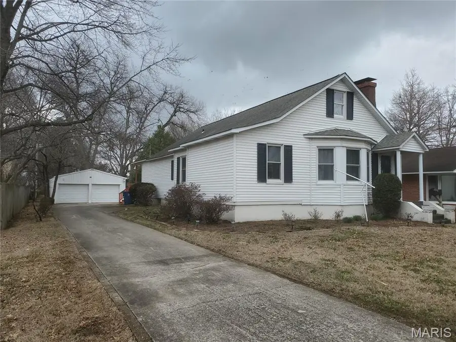 1206 E Commercial, Charleston, MO 63834 - #3