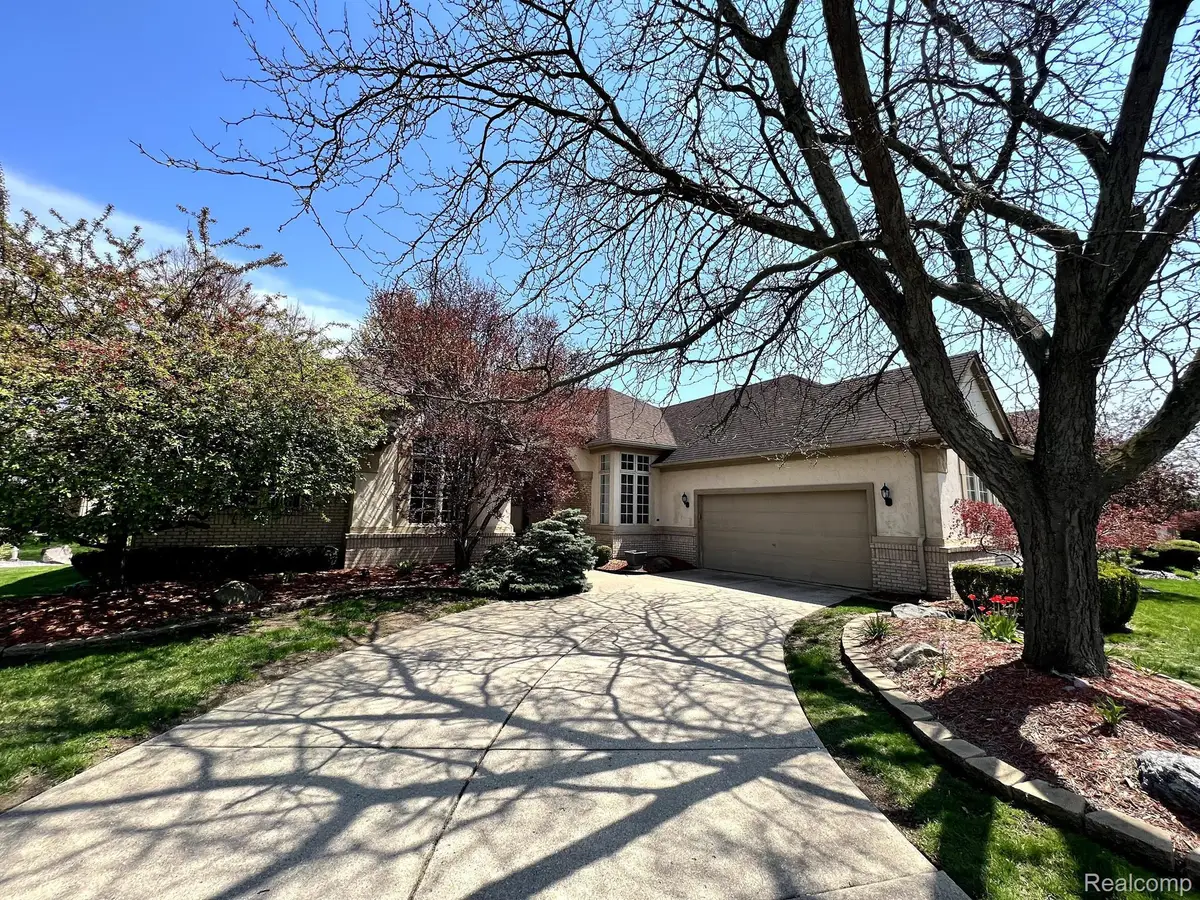 48280 Elmwood Drive, Shelby, MI 48315 - #1