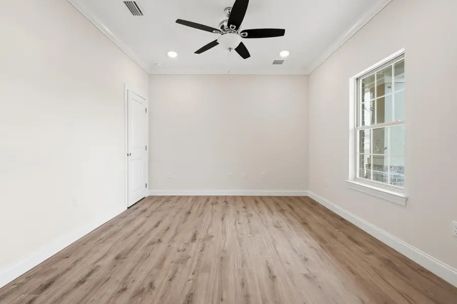 423 Marquette Street, Valparaiso, FL 32580 - #3
