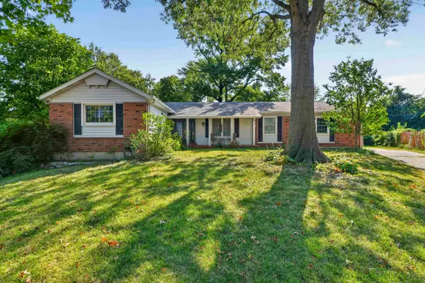 2952 New Castle Drive, Florissant, MO 63033