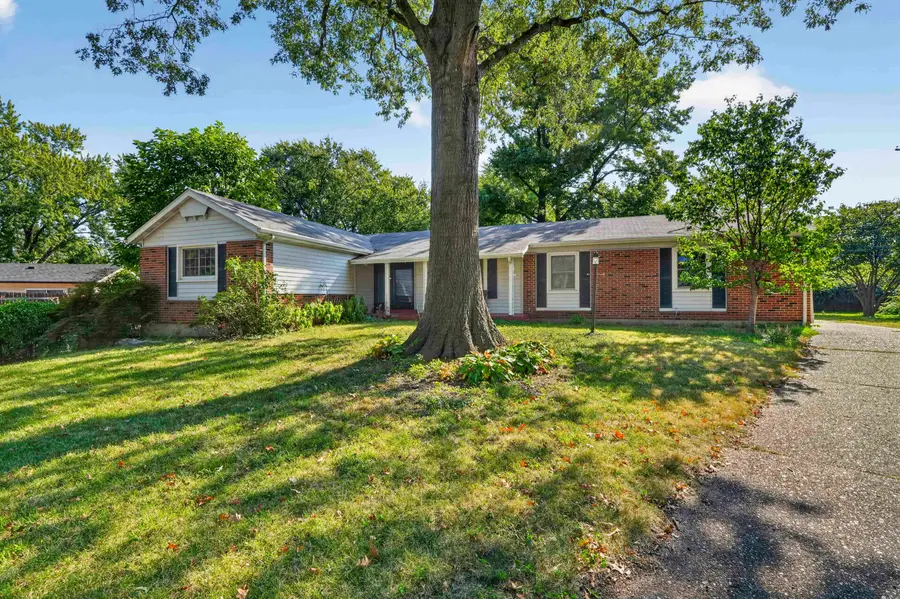 2952 New Castle Drive, Florissant, MO 63033 - #3
