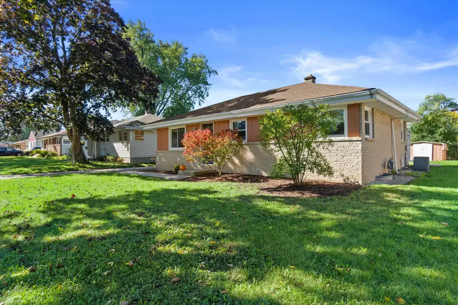 5461 N 106th St, Milwaukee, WI 53225 - #3