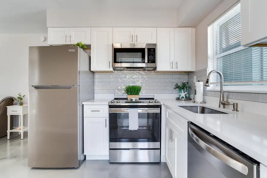 508 129th Ave, Madeira Beach, FL 33708 - #3