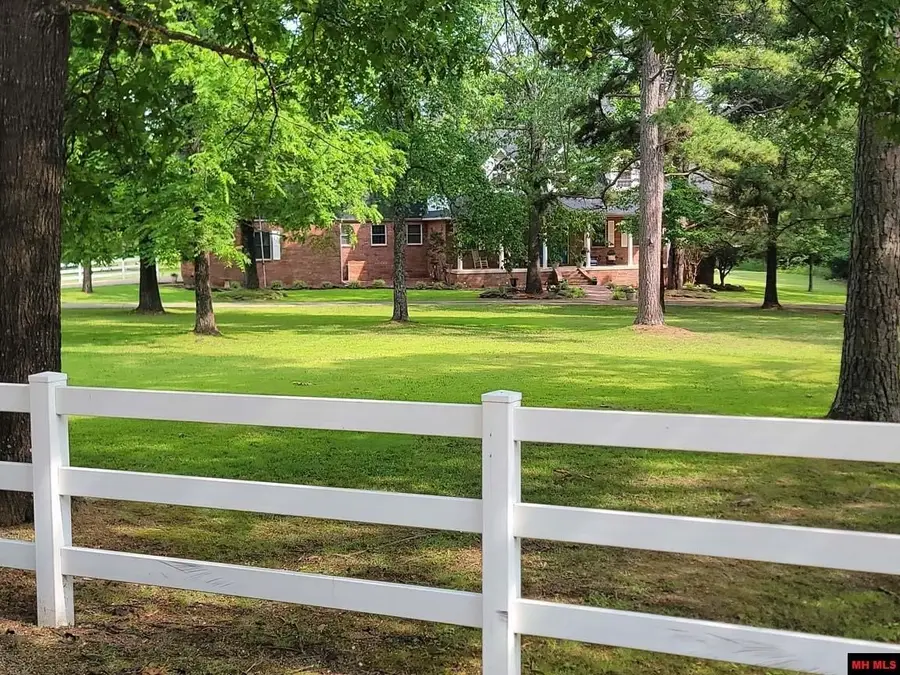 180 OAK TREE TERRACE, Mountain Home, AR 72653 - #2