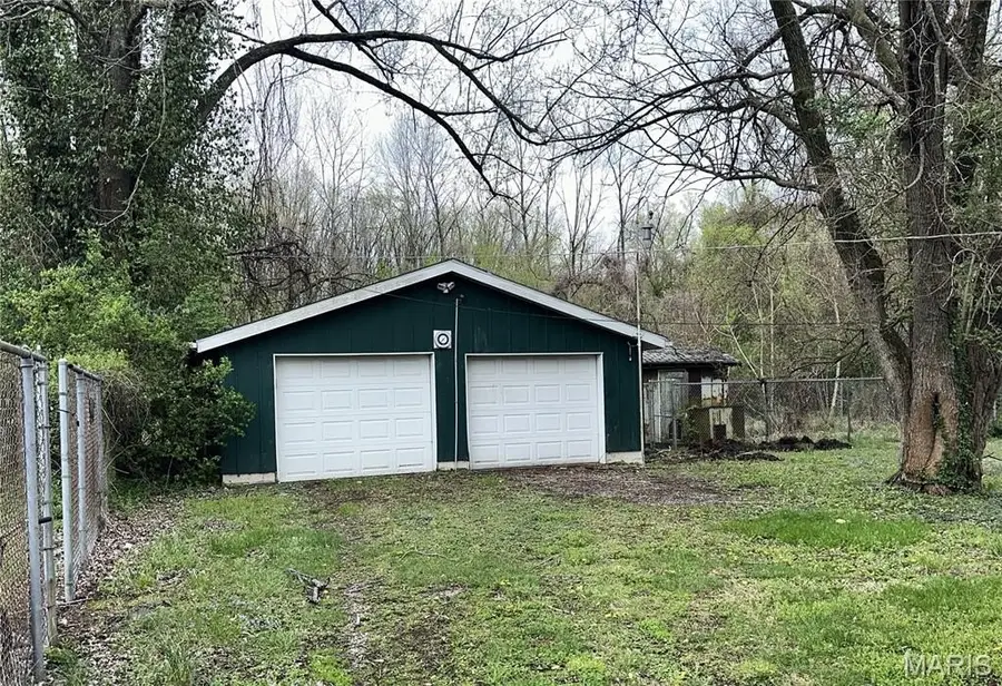 462 N 83rd Street, East Saint Louis, IL 62203 - #2