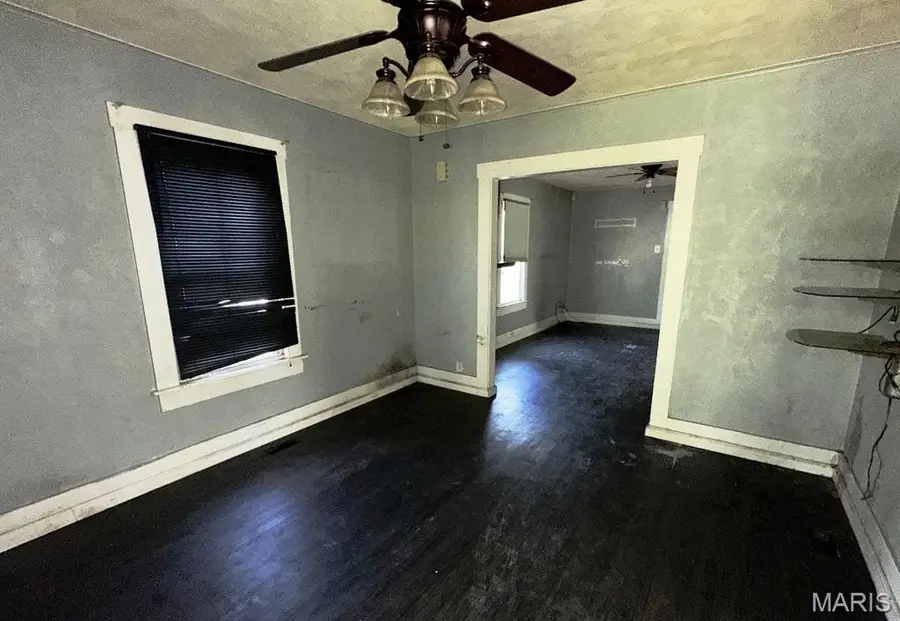 462 N 83rd Street, East Saint Louis, IL 62203 - #3