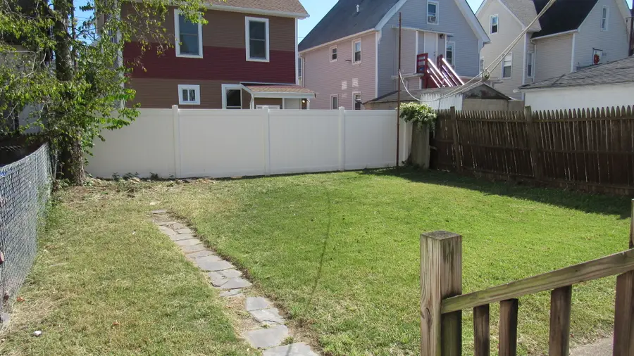 604 William Street, Bridgeport, CT 06608 - Image #2