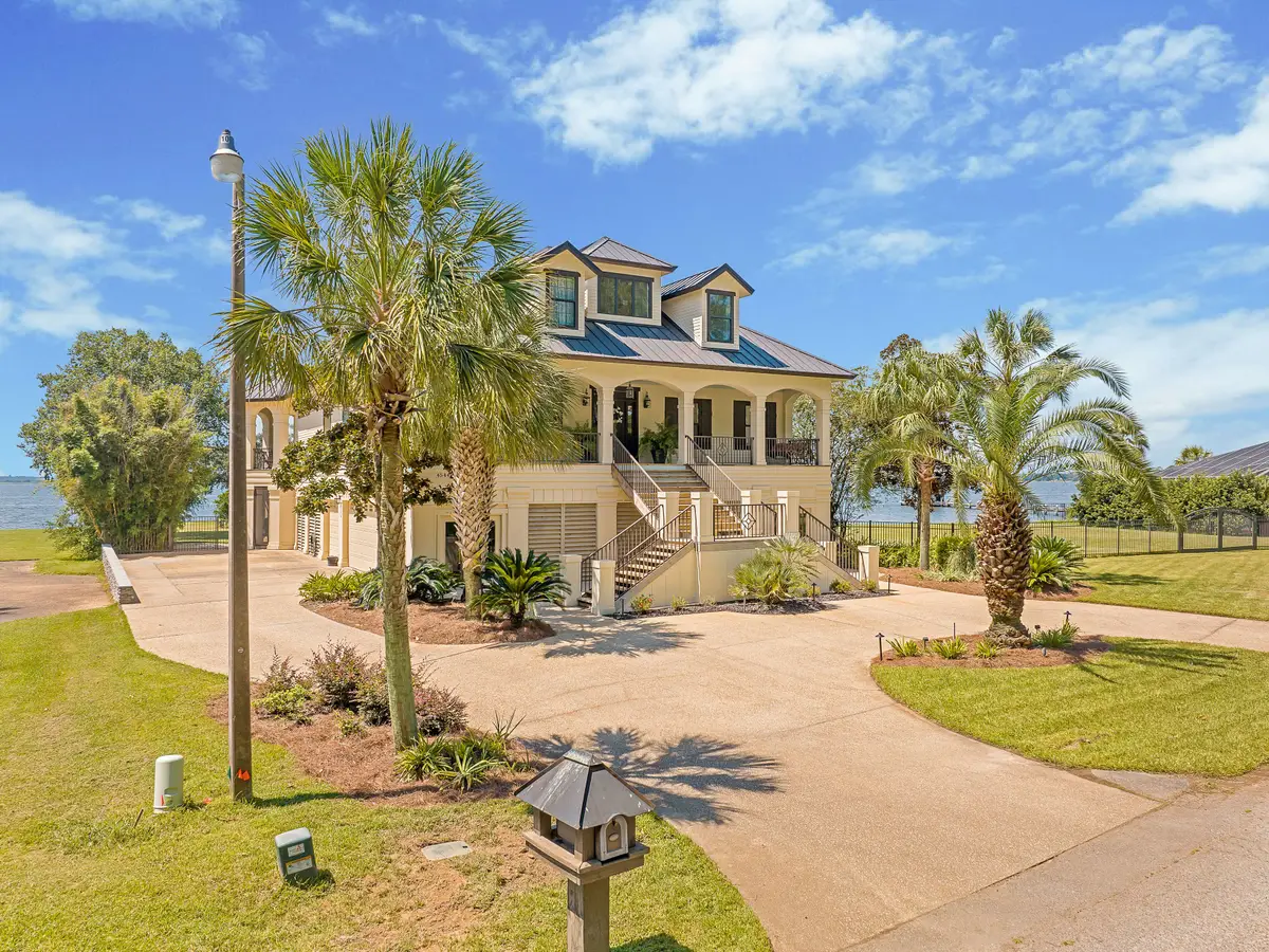 4544 Bayside Drive, Milton, FL 32583 - Image #1