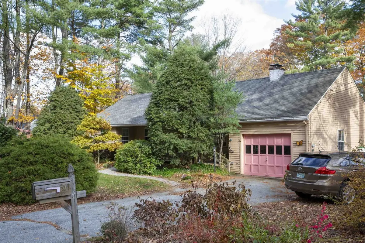 311 Old Street Road, Peterborough, NH 03458 - Image #1