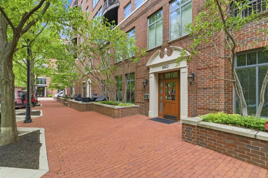 250 Daniel Burnham Square, Columbus, OH 43215 - #2