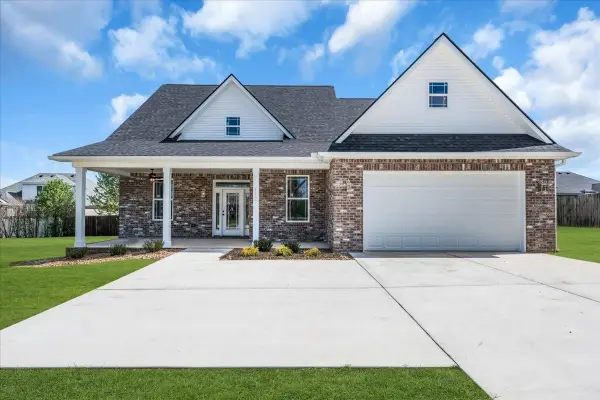 112 Riley Creek Rd, Tullahoma, TN 37388