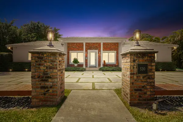 530 Sabal Palm Rd, Miami, FL 33137