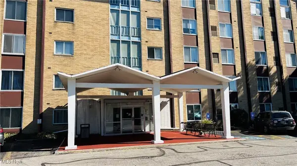 25735 Lorain Road, North Olmsted, OH 44070