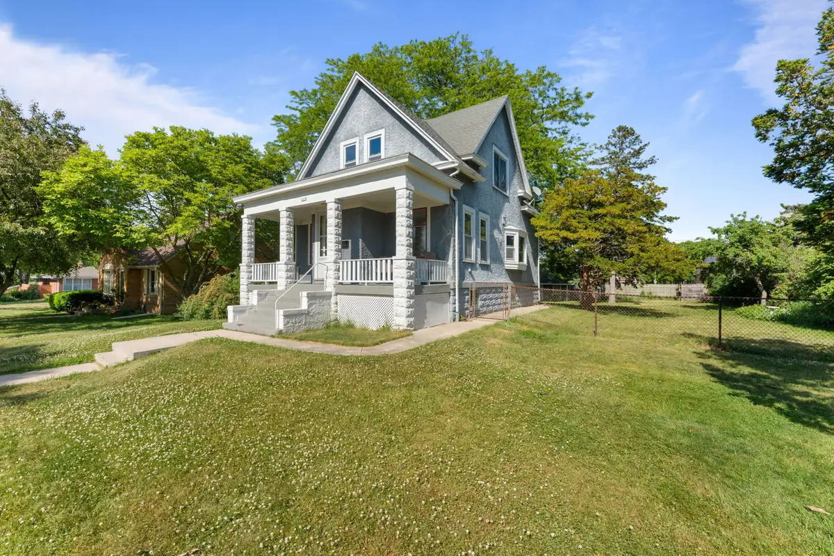 3676 S 1st St, Milwaukee, WI 53207 - #1