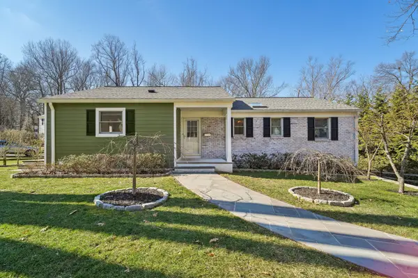 22 Brook Hollow Ln, New Providence Boro, NJ 07974