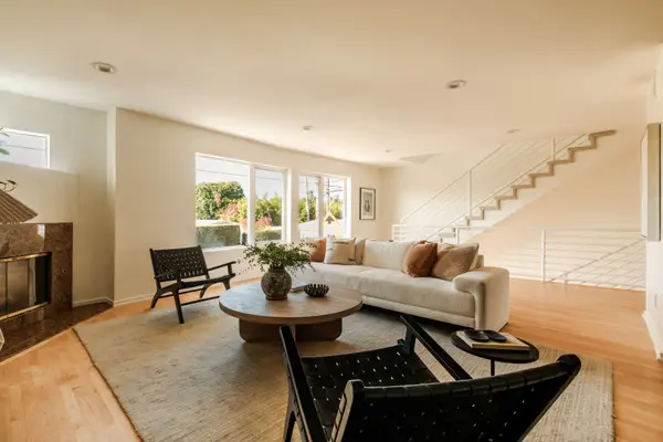 691 Mildred Avenue #2, Los Angeles, CA 90291