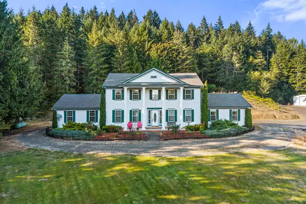 12832 Hunter Road Sw, Rochester, WA 98579