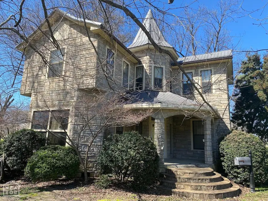 404 SW 3rd Street Sw, Walnut Ridge, AR 72476 - #3