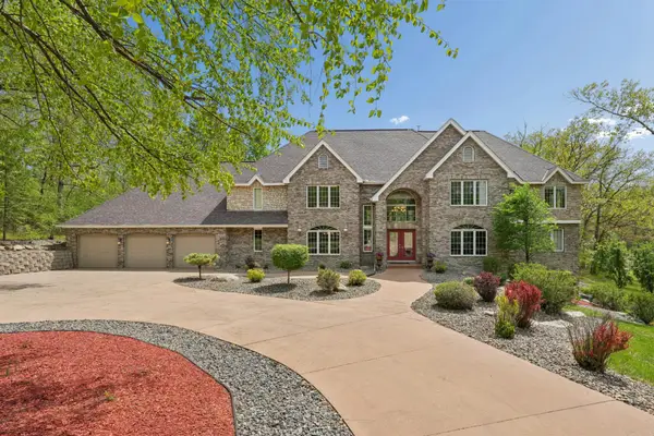 18751 Knollwood Circle, Lakeville, MN 55044