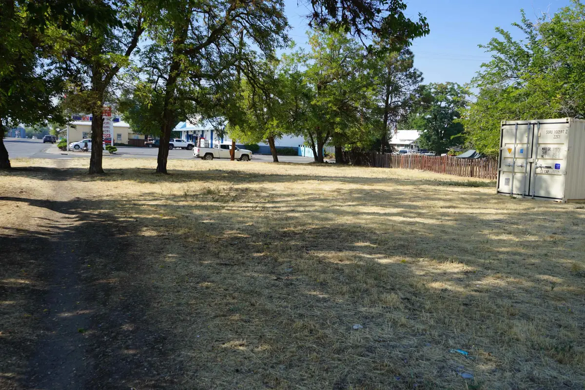 101 N 9th St, Montague, CA 96064 - #1