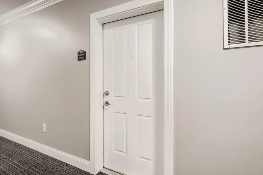 953 Ingleside Avenue, Columbus, OH 43215 - Image #3