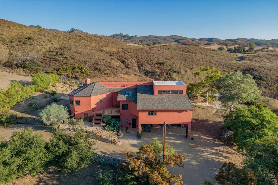 34136 Mulholland Highway, Malibu, CA 90265 - Image #3