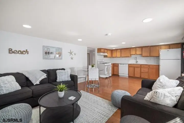 7 S Richards Ave, Ventnor City, NJ 08406 - #3