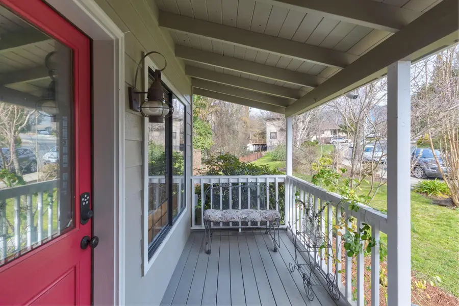 1516 NW Thompson Way, Grants Pass, OR 97526 - #3