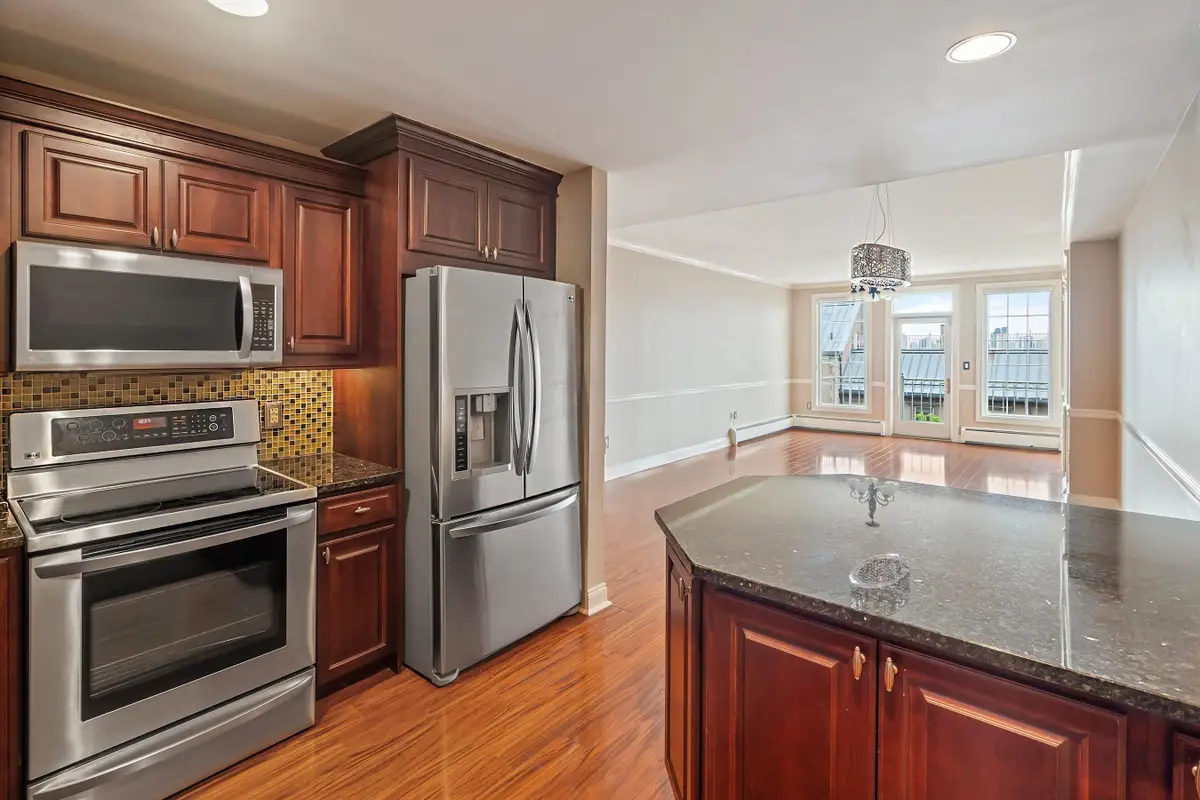 207 SHEARWATER CT WEST #63, Jersey City, NJ 07305 - #1