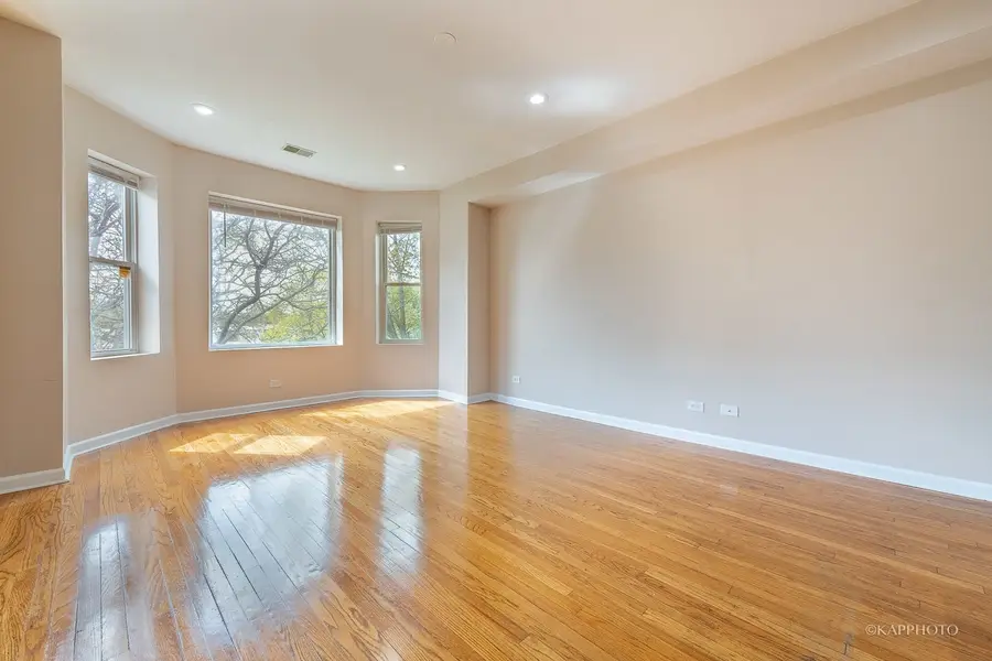 8225 S Prairie Avenue #1, Chicago, IL 60619 - #2
