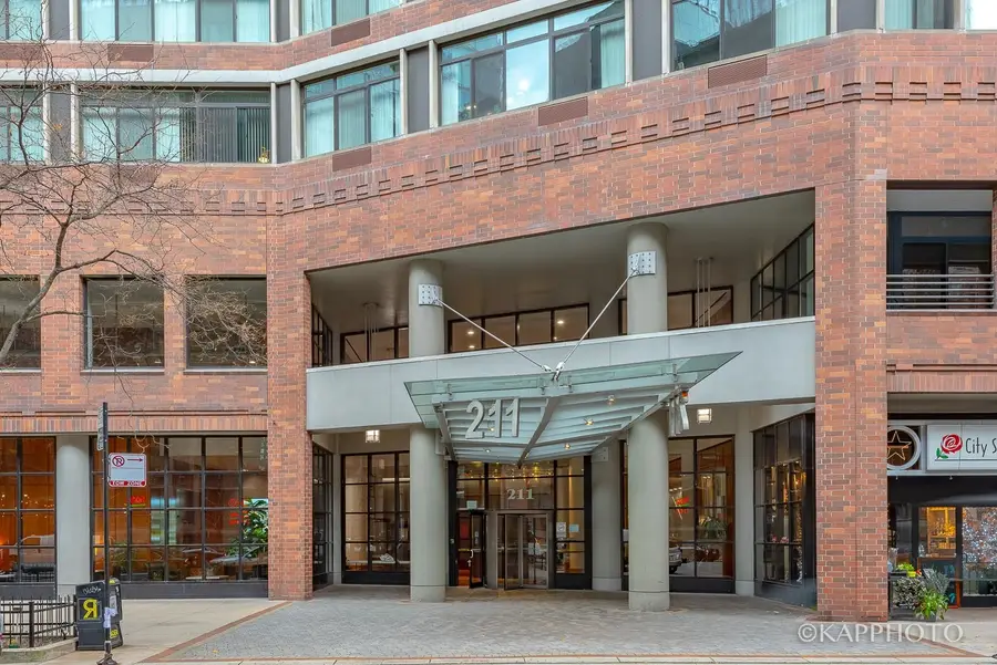 211 E Ohio Street , 724, Chicago, IL 60611 - Image #3
