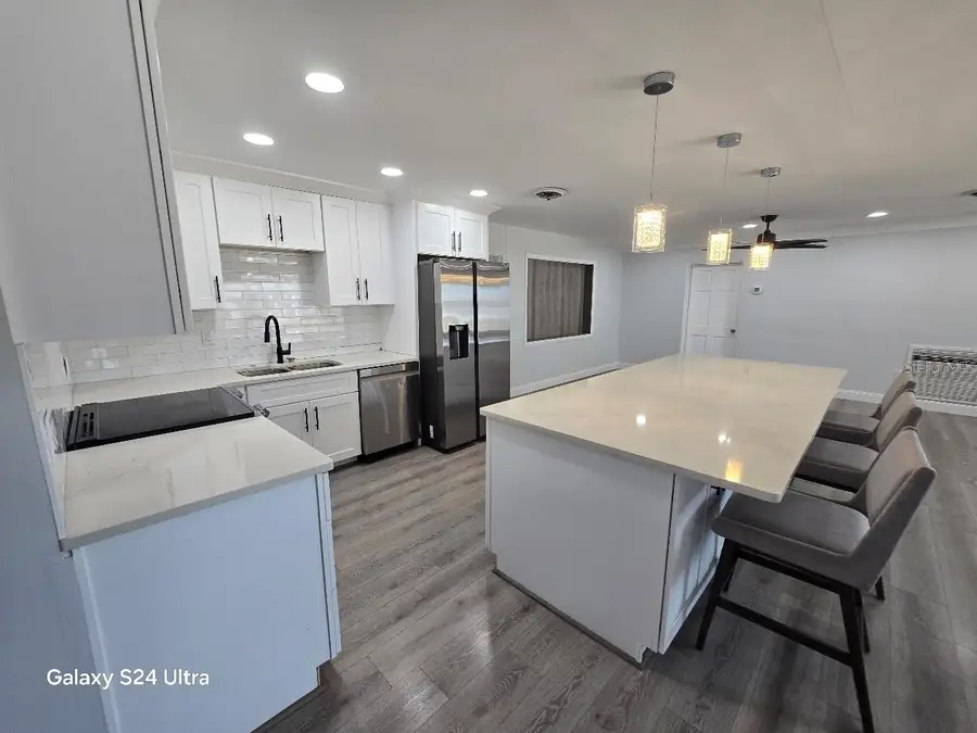 5942 52nd Ave. N., Kenneth City, FL 33709 - #3