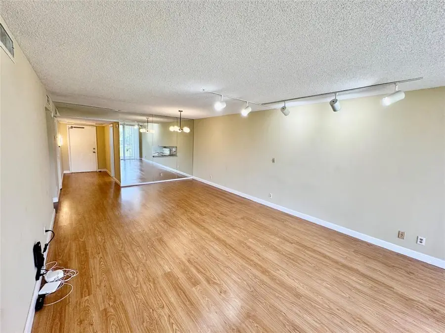 3351 S Palm Aire Drive, Pompano Beach, FL 33069 - #3